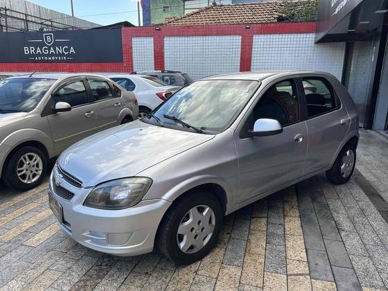 CHEVROLET CELTA 1.0 MPFI LT 8V FLEX 4P MANUAL CHEVROLET CELTA 1.0 MPFI LT 8V FLEX 4P MANUAL